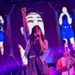 Karen Lizarazo alza su "VOZ DE MUJER"